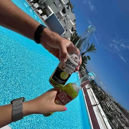 Schoener Mit Terrasse Und Pool *